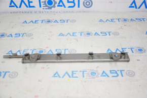 Mitsubishi Galant 04-05 fuel rail