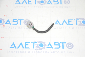 Toyota Prius V 12-17 Headlight Corrector Feature