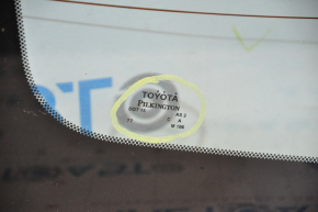 Rear glass Toyota Avalon 13-18 minor scratches