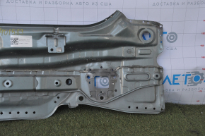Toyota Prius V 12-17 rear panel green