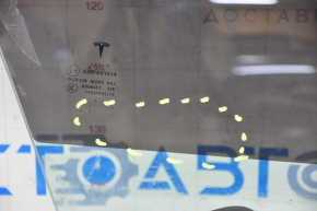 Tesla Model S Front Right Door Glass 12-20 Scratches