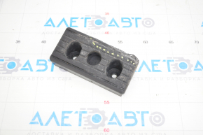 Rear right jack Tesla Model S 12-20 tear