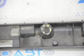 Right threshold mount Tesla Model X 16-21 fastening defect