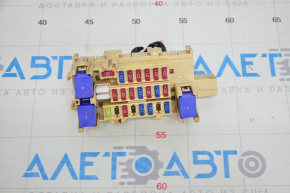 Nissan Leaf 11-17 dashboard fuse box