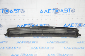 Tesla Model X 16-21 front bumper lower grille grille tears, seal sawed off, crack in mount