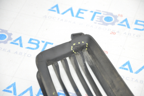 Tesla Model X 16-21 front bumper lower grille grille tears, seal sawed off, crack in mount
