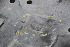 Right tank guard Subaru Outback 15-19 is worn out