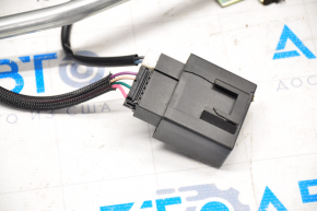 The rear window curtain of the Toyota Avalon 13-18 does not open on the spare part.
