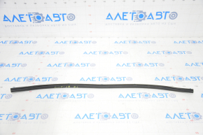 Subaru Outback 15-19 Front Left Door Seal Lower