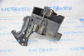 Battery mount assembly Subaru Outback 15-19 rusty