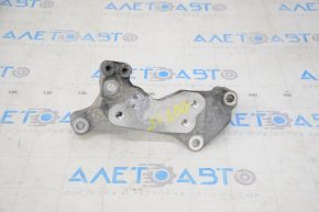 Subaru Outback 15-19 engine center mount bracket on engine