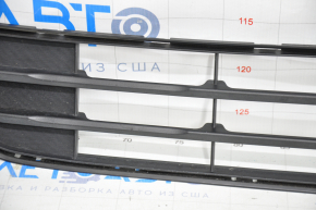Lower grille front bumper Subaru Outback 15-17 scratches, sand