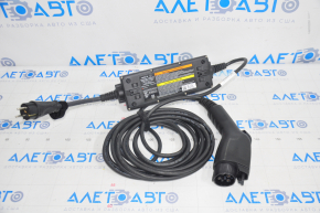 Charger Ford Fusion mk5 13-20 220V 12a