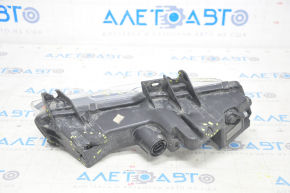 Fog light left Tesla Model Y 20-25 broken housing, broken glass, for spare parts