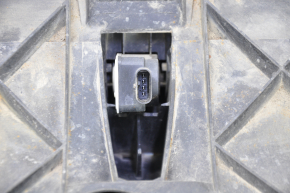 Diffuser radiator shroud assembly Tesla Model Y 20-25 with radiator and louvers, broken housing and fasteners
