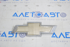 Chevrolet Volt 11-15 Tailgate Badge Emblem Scratches
