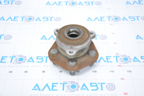 Tesla Model Y 20-25 AWD Front Right Hub Rusty