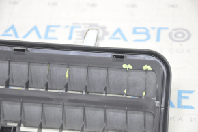 Left ventilation shield Chevrolet Bolt 17 - broken honeycombs