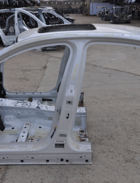 Body pillar central left BMW 5 G30 17-23 on the body