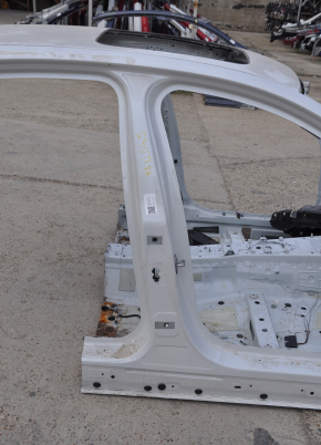 Body pillar central right BMW 5 G30 17-23 on the body