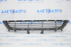 Lower grille of the front bumper Chevrolet Volt 11-15 defect of fasteners, tear