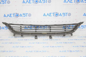 Lower grille of the front bumper Chevrolet Volt 11-15 defect of fasteners, tear