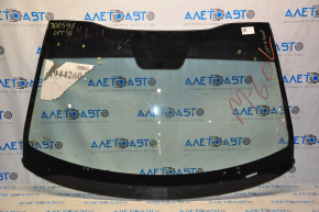 Windshield Kia Optima 16-18 chips, sand