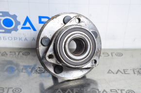 Hub front left GMC Terrain 10-17 type 2