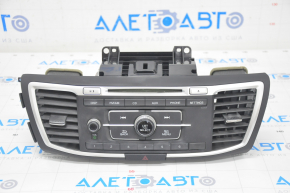 CD-changer, Radio, Tape recorder Honda Accord 16-17 cracks on the knob