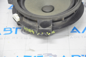 Speaker rear right Toyota Prius V 12-17 broken fastener