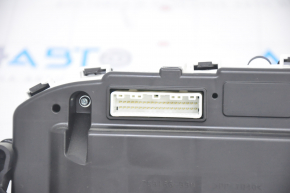 Instrument cluster Toyota Prius V 12-13 usa miles, 113k