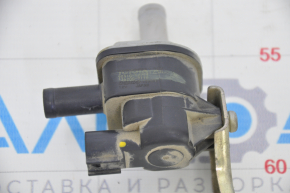 Vacuum Solenoid Toyota Prius V 12-17