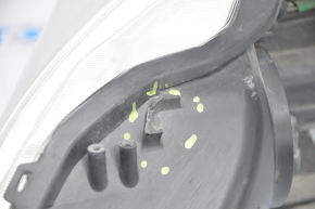 Headlight front right Toyota Prius V 12-14 bare prerest halogen, for polishing, broken fastener