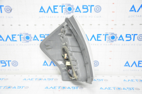 Right taillight Toyota Prius V 12-14 prerest, scratches