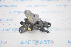 Right engine mount Toyota Prius V 12-17 cracked