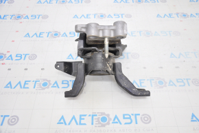 Right engine mount Toyota Prius V 12-17 cracked