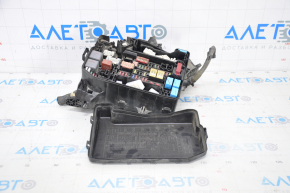 Toyota Prius V 12-17 underhood fuse box assembly