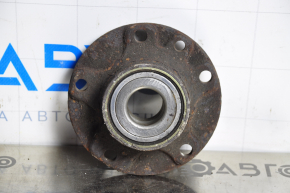 Rear right hub Dodge Dart 13-16 under bolt