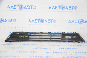 Ford Fusion mk5 17-18 front bumper lower grille, gloss black, sand, crack, missing fragment