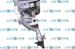 Front right quarter Nissan Altima 19-24