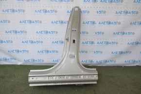 The central left body pillar Volvo XC90 16-23 is sawn off, butt