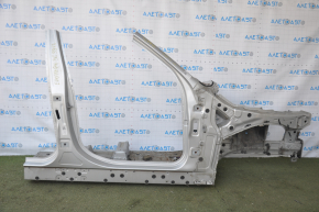 Front right quarter BMW X5 E70 07-13 silver, with central pillar