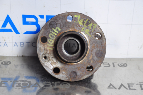 Front right hub VW Jetta 11-18 USA rusty