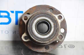 Front right hub VW Jetta 11-18 USA rusty