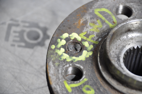 Hub front right Mini Cooper Clubman R55 07-14 broken bolt
