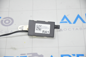 Antenna Amplifier Tesla Model S 12-20 right