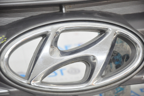 Radiator grill assembly Hyundai Santa FE Sport 17-18 rest, without camera, chrome, sand