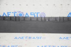 Tesla Model Y 20 right lower threshold - structure, scratches, scuffs