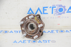 Tesla Model Y 20 rear left hub - type 2 142mm rusty, bearing hums