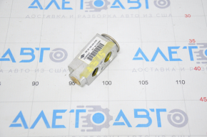 Air Conditioner Heater Valve Audi A3 8V 15-20